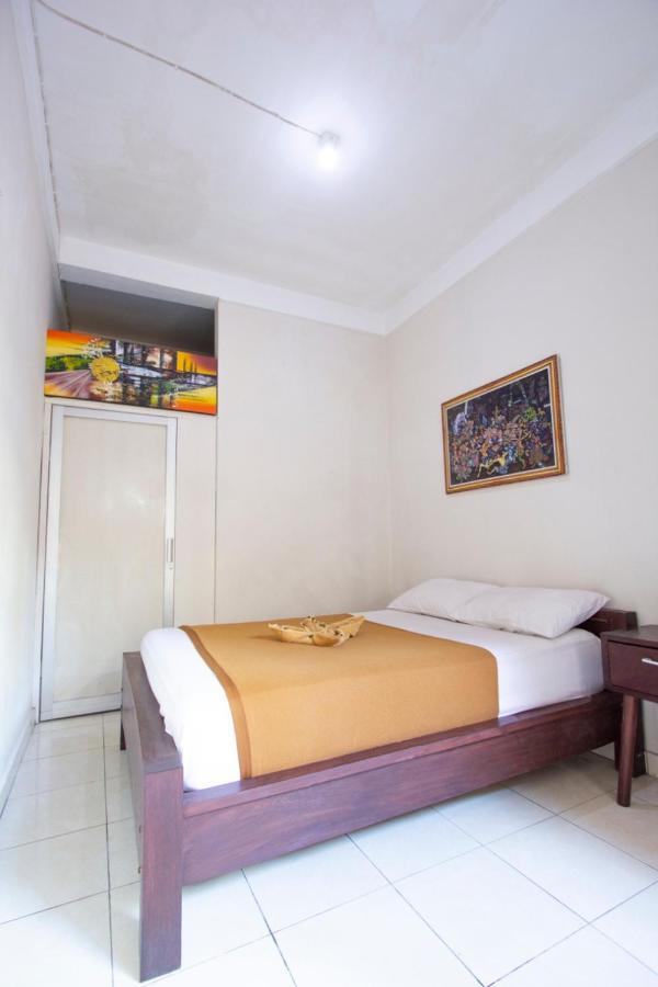 Putra Dadi Guest House Canggu  Exterior photo