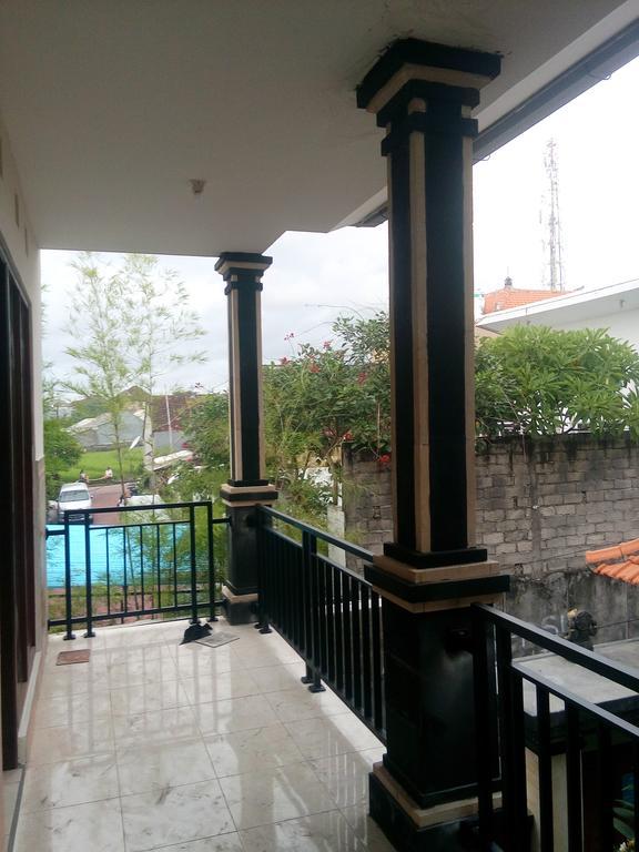 Putra Dadi Guest House Canggu  Exterior photo