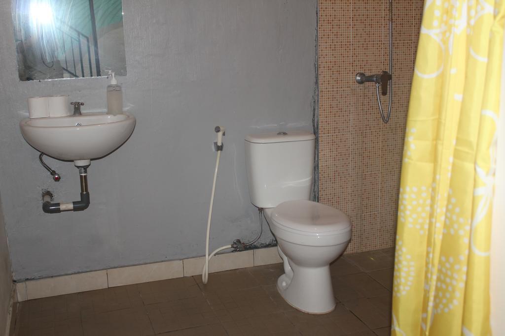Putra Dadi Guest House Canggu  Exterior photo