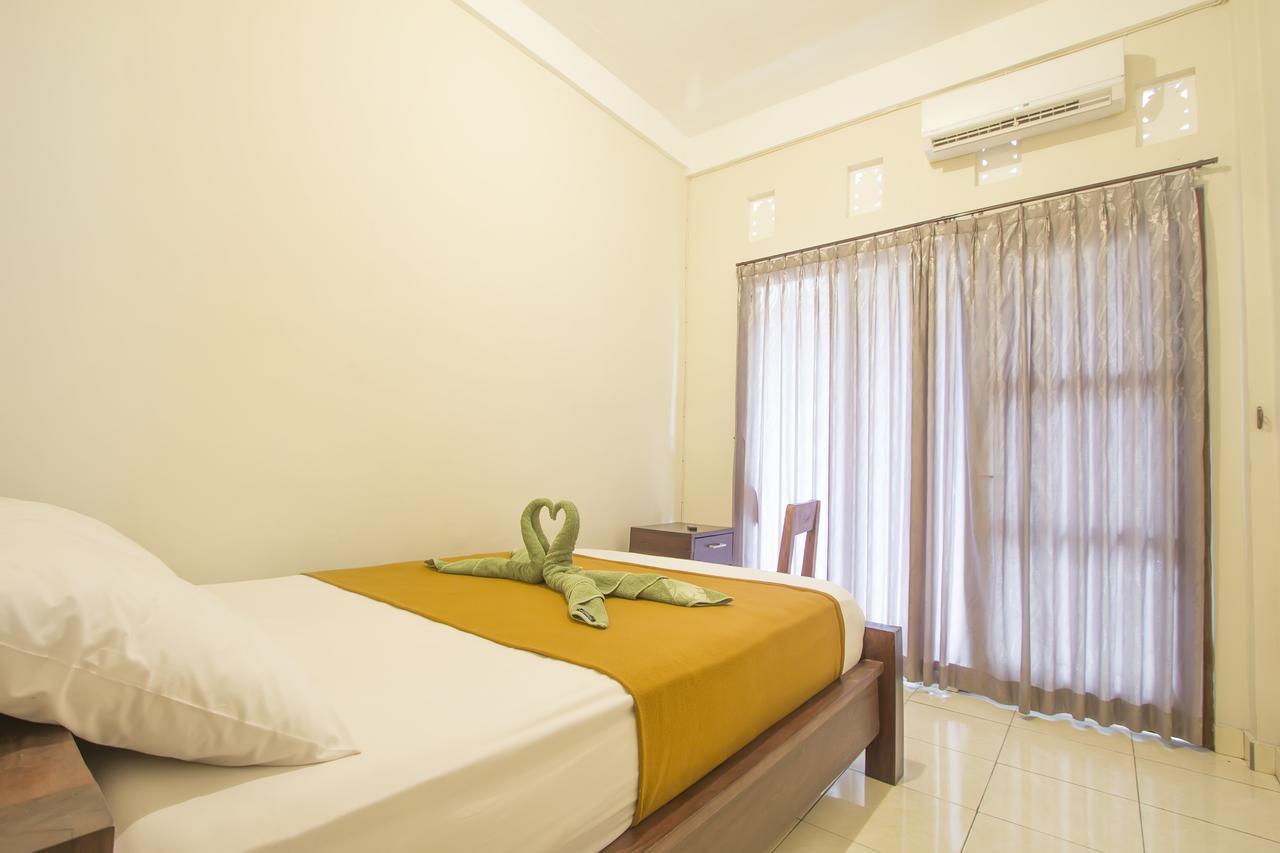 Putra Dadi Guest House Canggu  Exterior photo